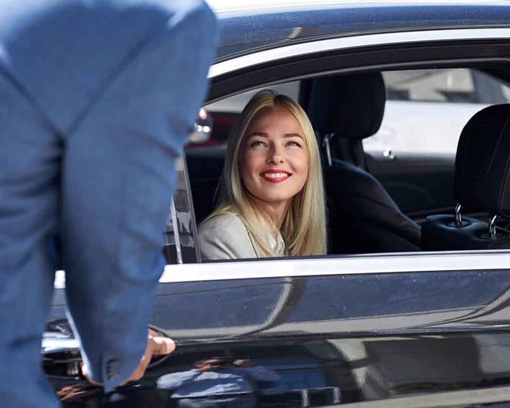 Beyond First Class: How a VIP Meet & Greet Transforms Your Travel Experience